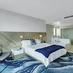 Nautica - Ocean View & Rooftop Pools! By Newman Hospitality